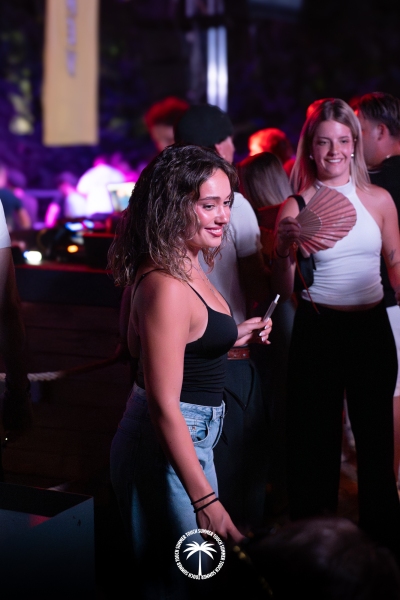 01.08-TOUCH-SUMMER-81-di-101