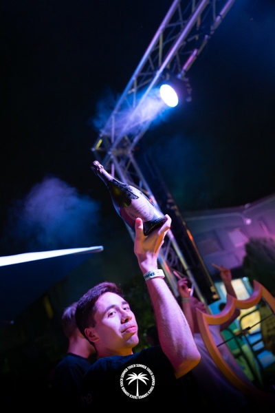 01.08-TOUCH-SUMMER-87-di-101