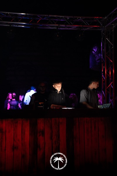 02.08-Touch-Summer-4-di-59