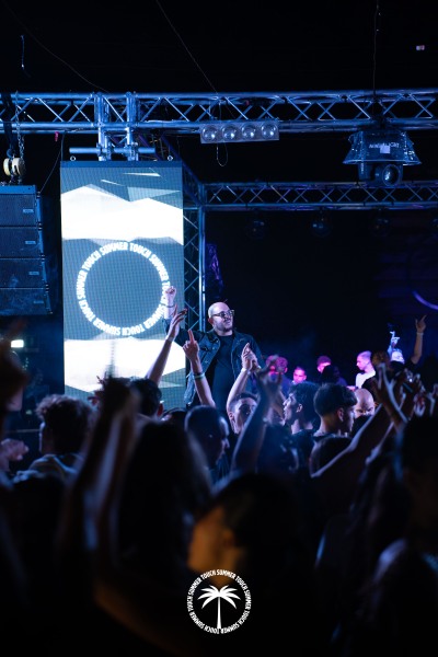 02.08-Touch-Summer-53_-di-59