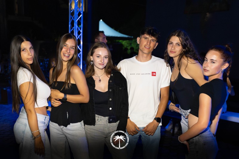 05.07-Touch-Summer-67-di-36