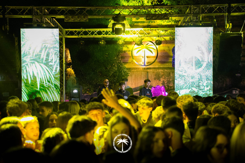 06.06-Touch-Summer-29-di-102