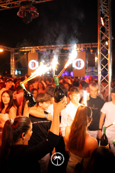 07.06-Touch-Summer-13-di-102