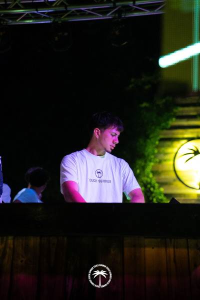 07.06-Touch-Summer-8-di-102