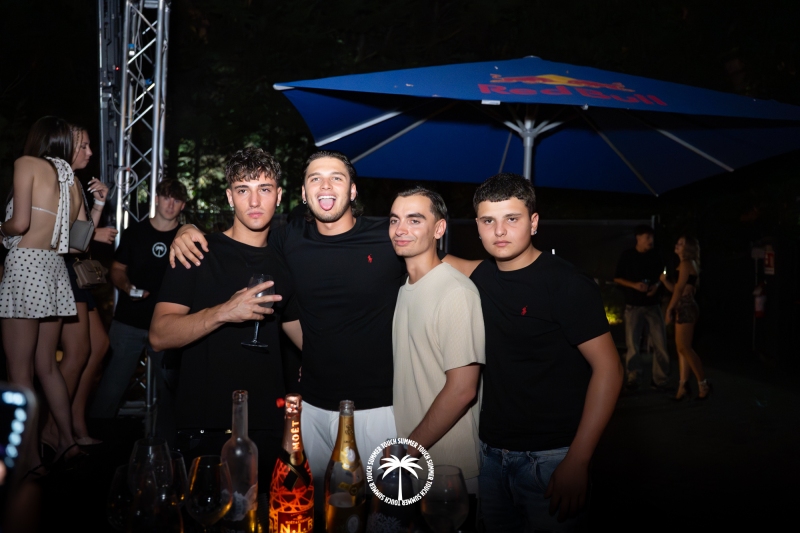 08.08-TOUCH-SUMMER-92-di-97