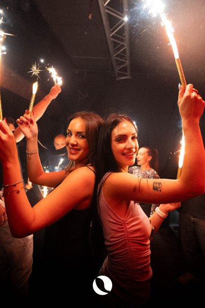 10.05-Plaa-Club-57-di-80