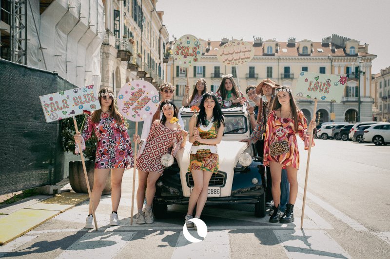 26.04-PARATA-FLOWER-POWER-1-di-40