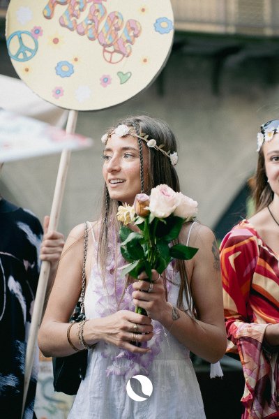 26.04-PARATA-FLOWER-POWER-25-di-40