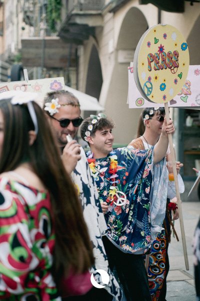 26.04-PARATA-FLOWER-POWER-_10-di-40