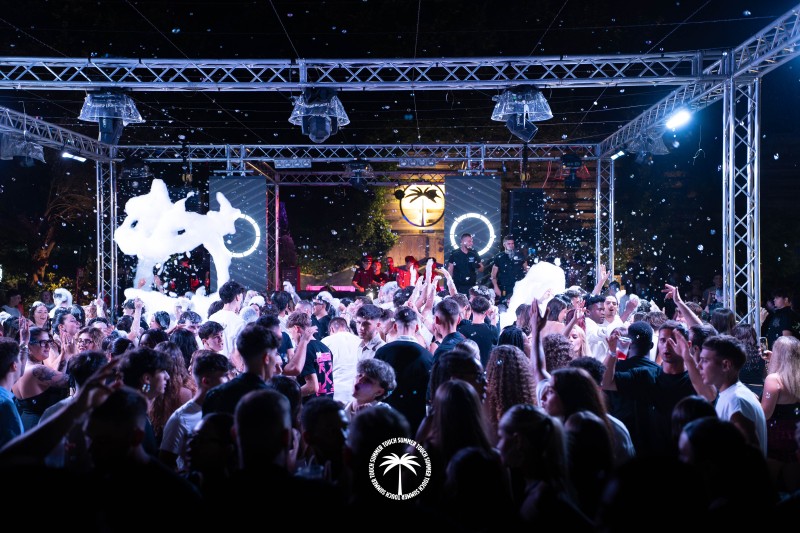 28.06-Touch-Summer-50-di-94